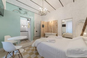 Romantic Vintage Colosseum Suite